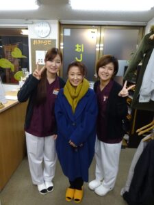 ご卒業。中々良くならなかった右肘の痛み。テニス肘のような痛み。